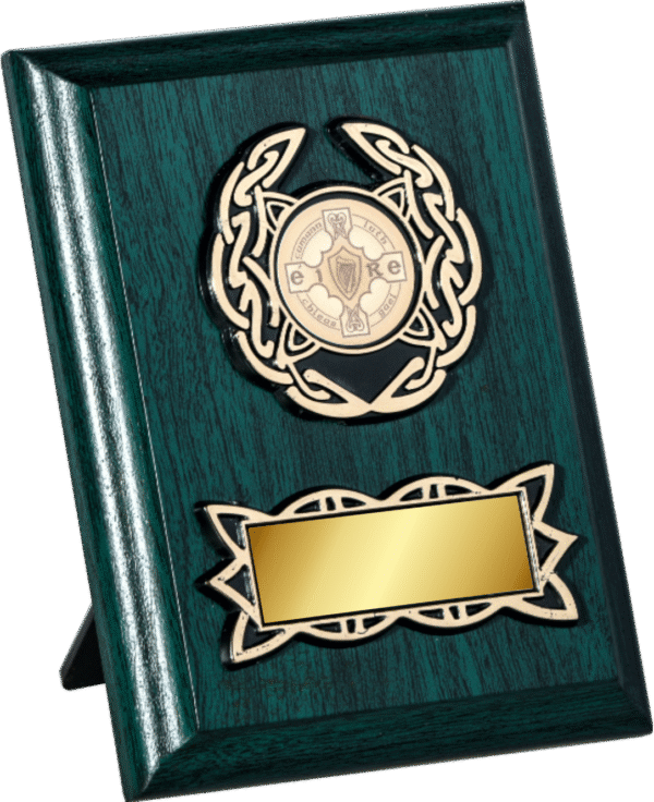 Green Plaque with Celtic Trim (V202)